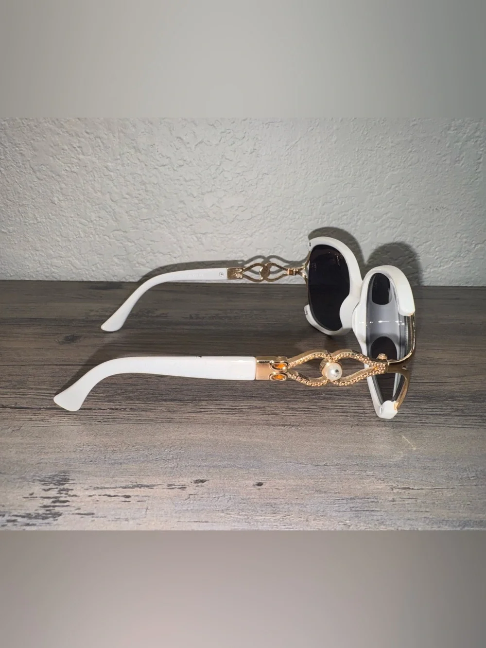 Women's White Sunglasses with Gold Decorative Chain Accent
